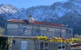 Casa Basgiu, Chambres Avec Balcon Et Table D'Hotes